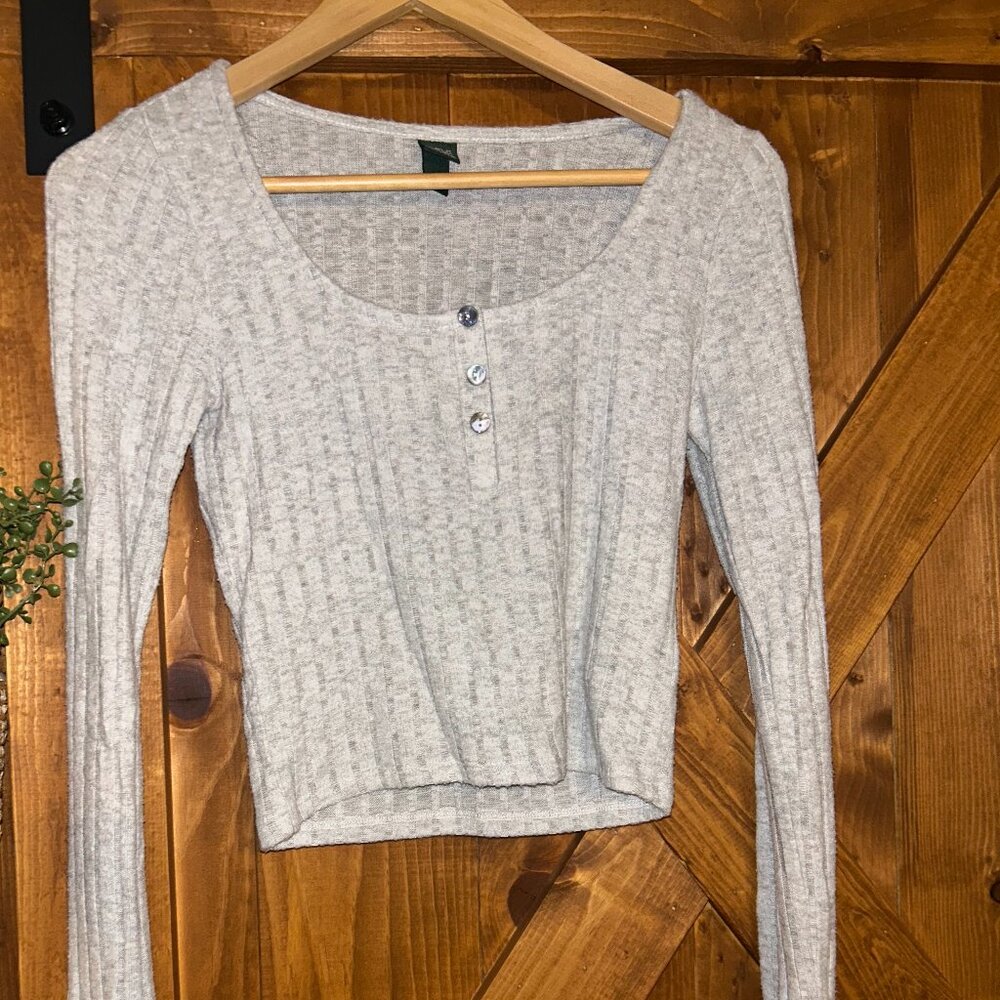 Wild Fable cropped sweater